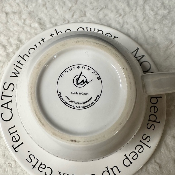 2 Pieces, 1 Large “Crazy Cat Lady” Mug & A Large Very Fine Cat Fluffy Saucer - Picture 3 of 8